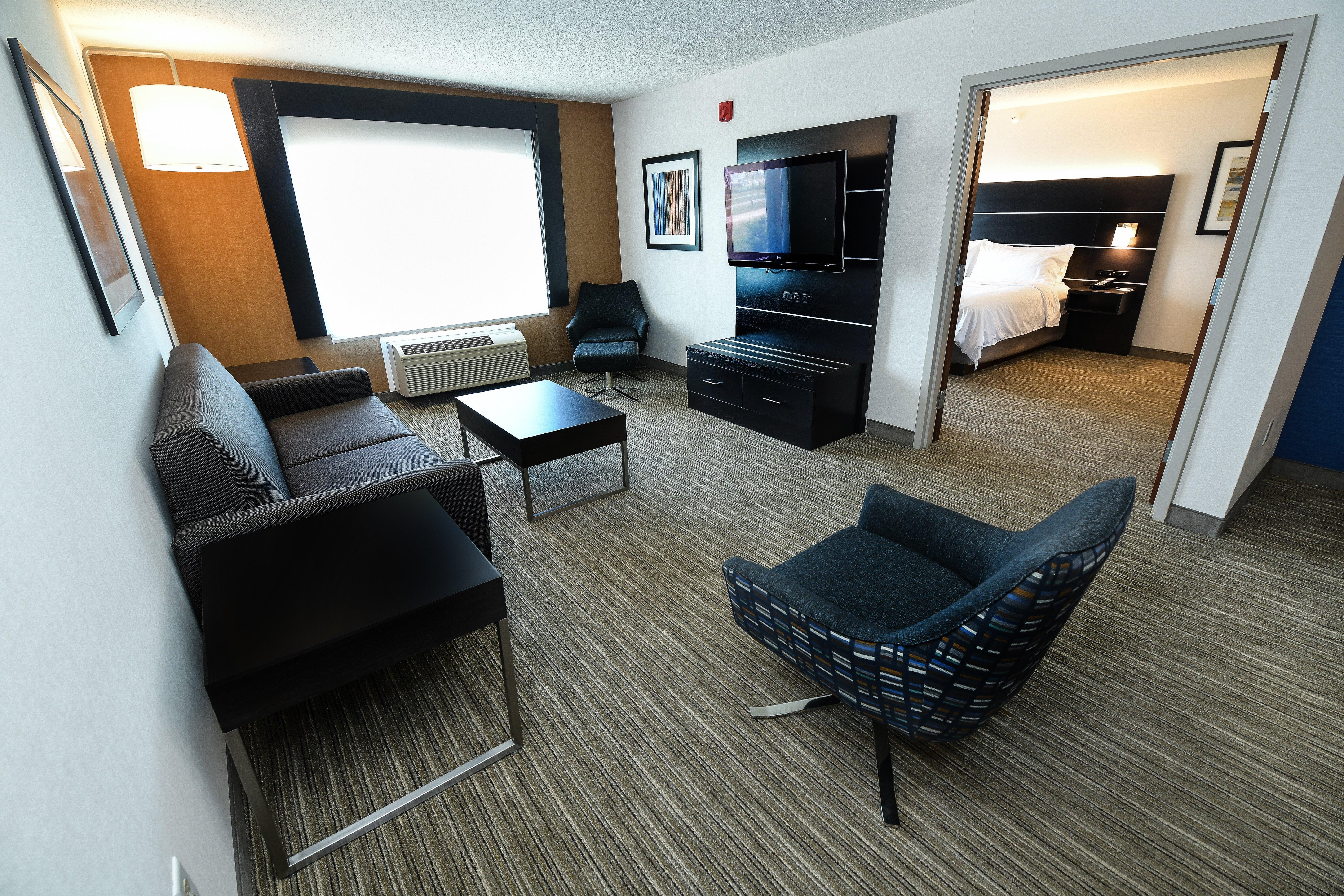 Holiday Inn Express Hotel & Suites Grand Forks, An Ihg Hotel Exteriör bild