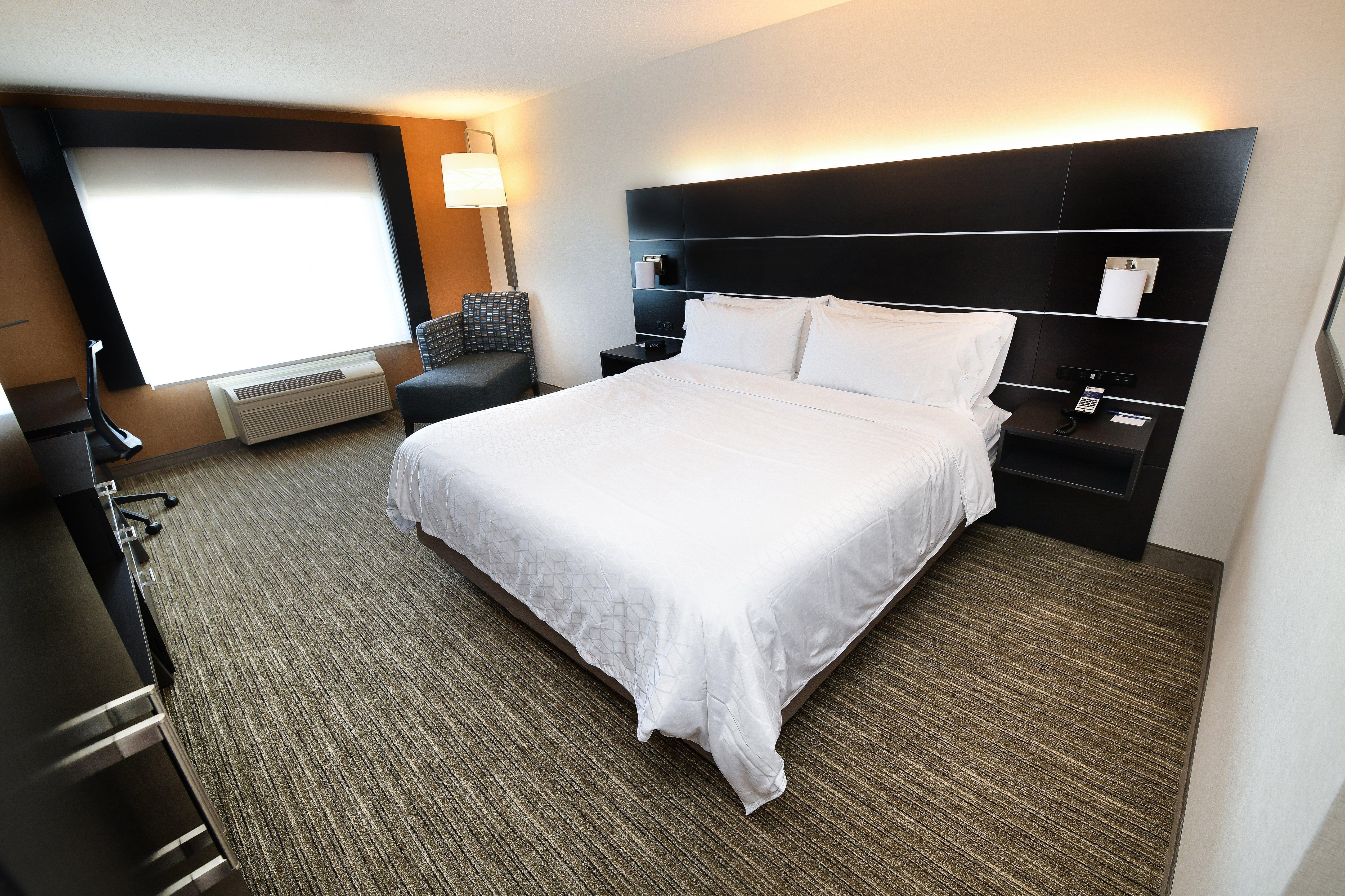 Holiday Inn Express Hotel & Suites Grand Forks By Ihg Exteriör bild