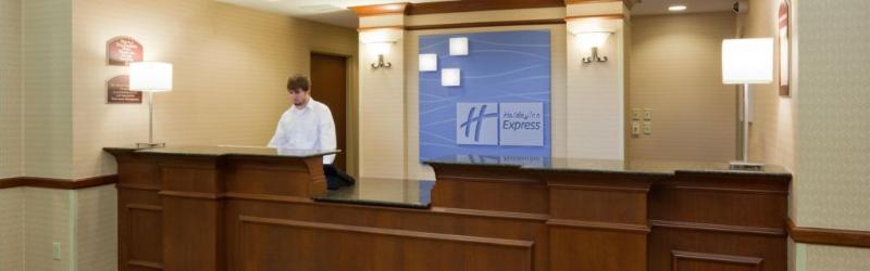 Holiday Inn Express Hotel & Suites Grand Forks, An Ihg Hotel Exteriör bild