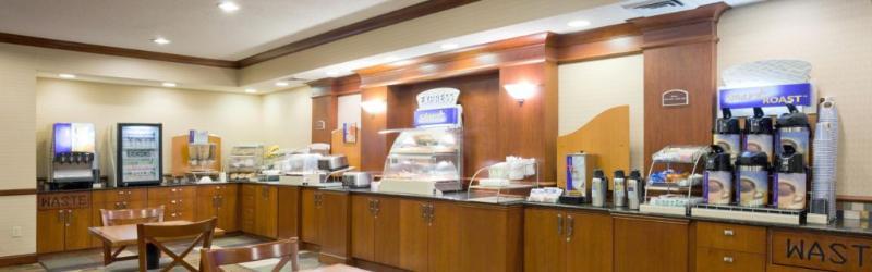 Holiday Inn Express Hotel & Suites Grand Forks, An Ihg Hotel Exteriör bild